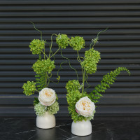 Мини композиция в вазочке с пионовидной розой