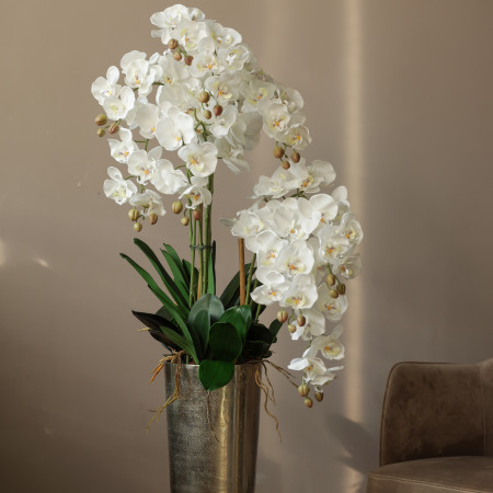 Стильная белая орхидея в высокой напольной вазе (металл) премиум высотой 130см