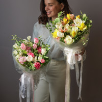 Букет весенний с миксом первоцветов