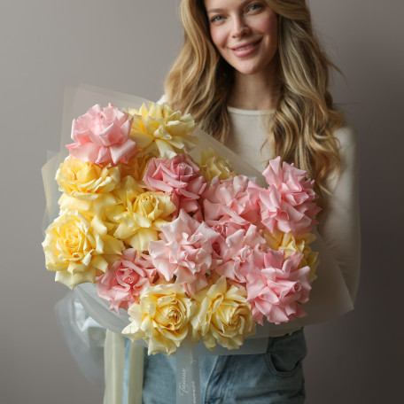 Нежный букет из французских роз