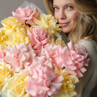 Нежный букет из французских роз