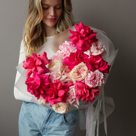 Букет с французскими и пионовидными розами