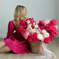 Вау-сет корзин с французскими розами на 14 февраля 