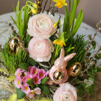 Пасхальная композиция в керамическом кашпо