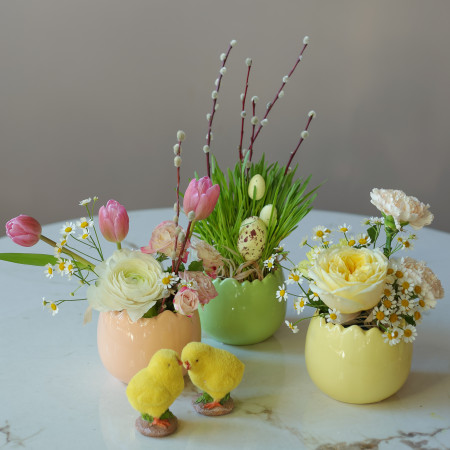 Пасхальный сет из 3 композиций в цветных вазах-скорлупках 