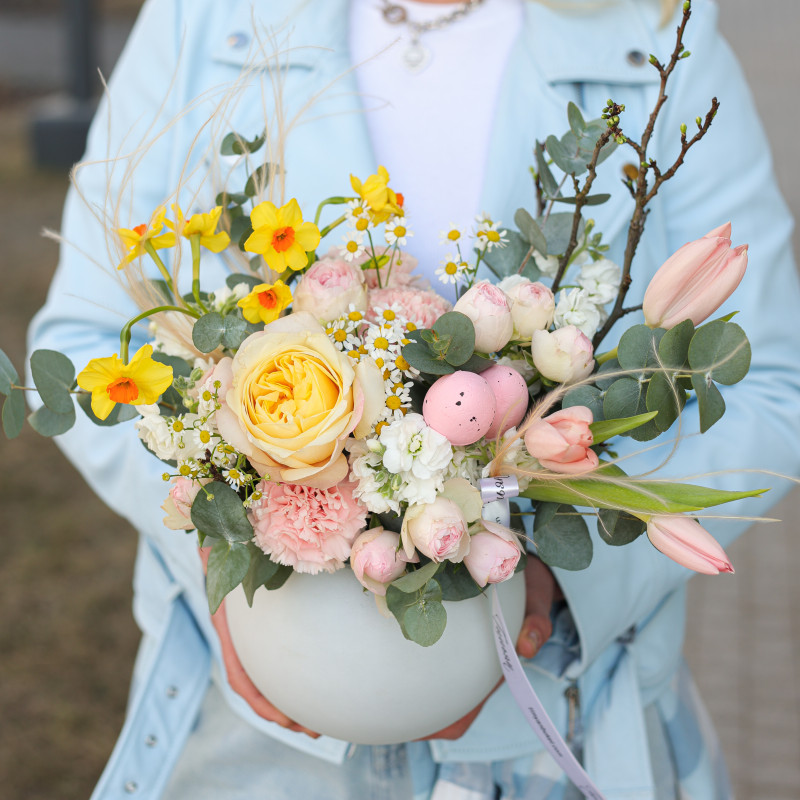 Пасхальная композиция в круглом керамическом кашпо