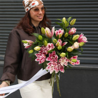 Монобукет пионовидных лилий, 9 шт