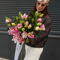 Монобукет пионовидных лилий, 9 шт