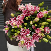 Монобукет пионовидных лилий, 19 шт