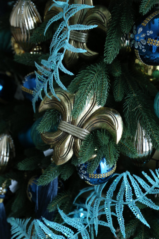 Елка с оформлением КАРНАВАЛ, 210-250 см