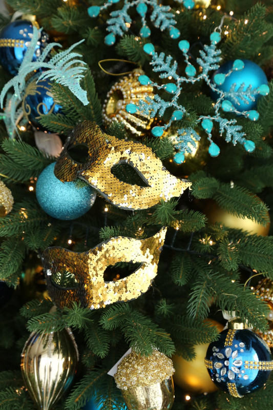 Елка с оформлением КАРНАВАЛ, 210-250 см