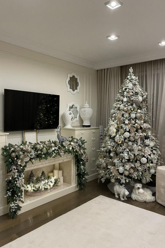 Елка с оформлением МИШКИ НА СЕВЕРЕ, 250-300 см