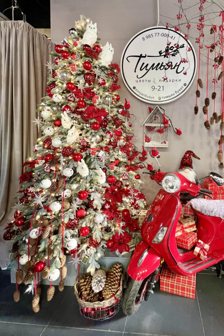 Елка премиум с оформлением МОРОЗНАЯ красно-белая, 250 см