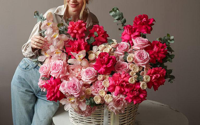 Регулярные поздравления от компании